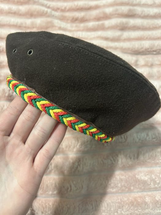 Пластова беретка