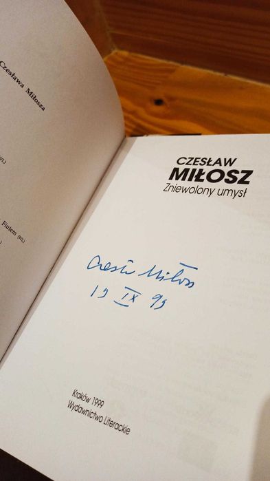 Zestaw z AUTOGRAFAMI: Szymborska, Miłosz, Kapuściński, Tokarczuk i in.