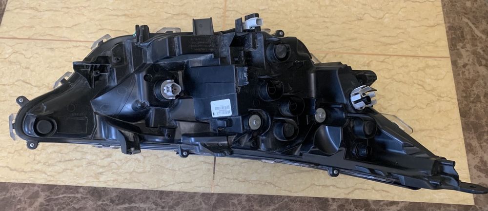 Фара Toyota Rav4 Rav 4 права ліва USA 2022 2023 2024