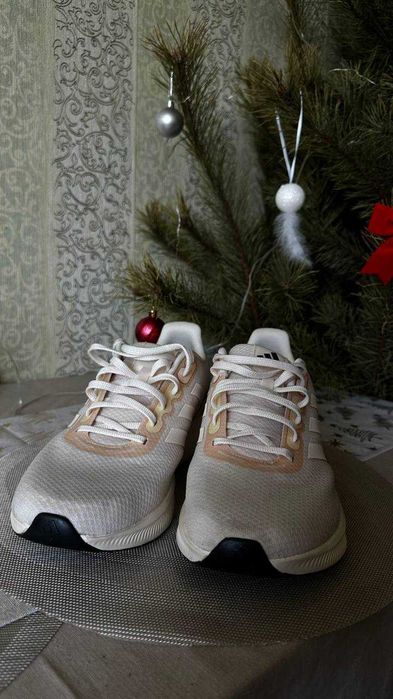 Оригинальные кроссовки Adidas