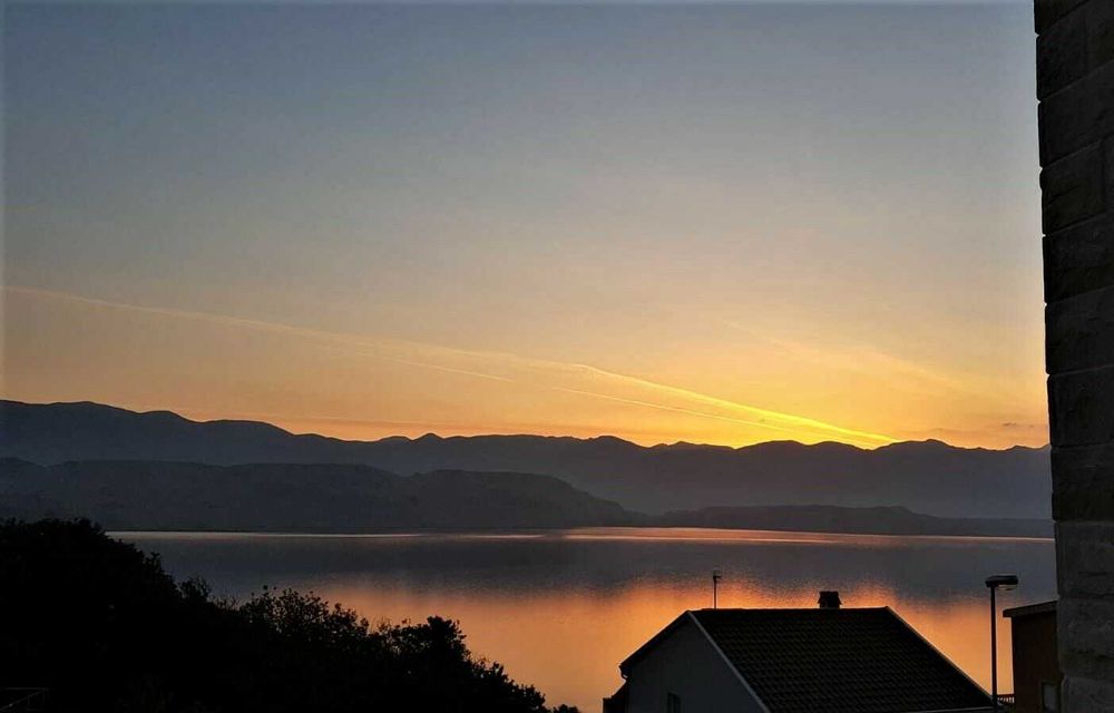 Dom Chorwacja - Pag  przy plaży, basen ogrzewany na wyłączność,