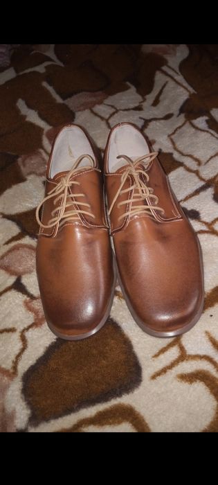 Jasnobrązowe buty garniturowe