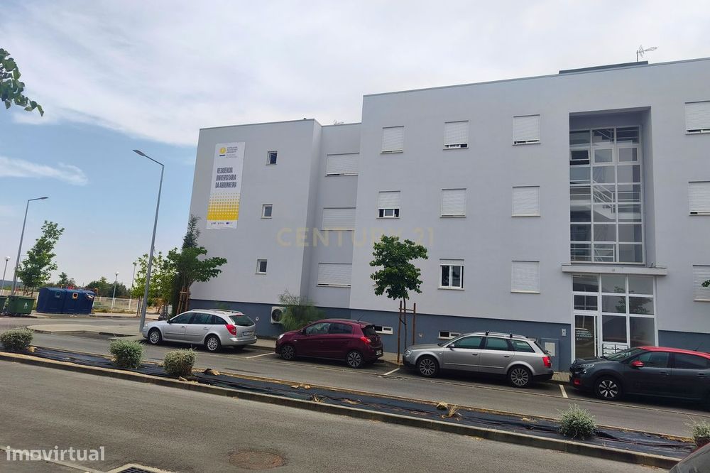 Oportunidade de Arrendamento em Portalegre: Apartamento T3 Mobilado (