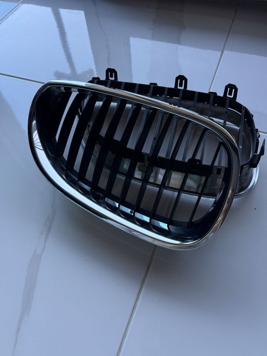 Ніздрі пара e60