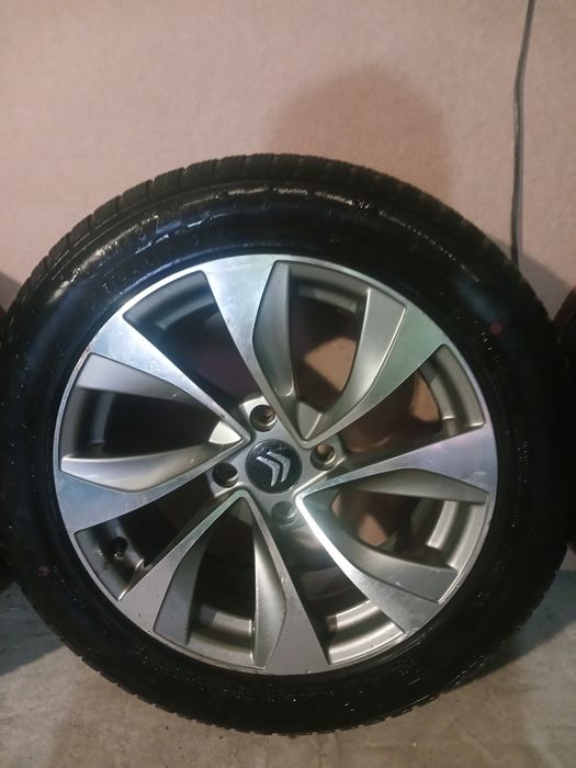 Продам легкосплавные диски R16