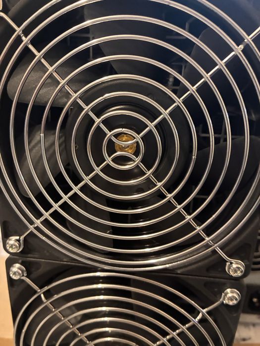Майнер Bitmain Antminer S19 95th новий