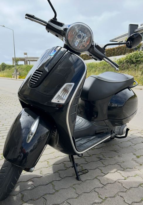 Vespa GTS 300 cc