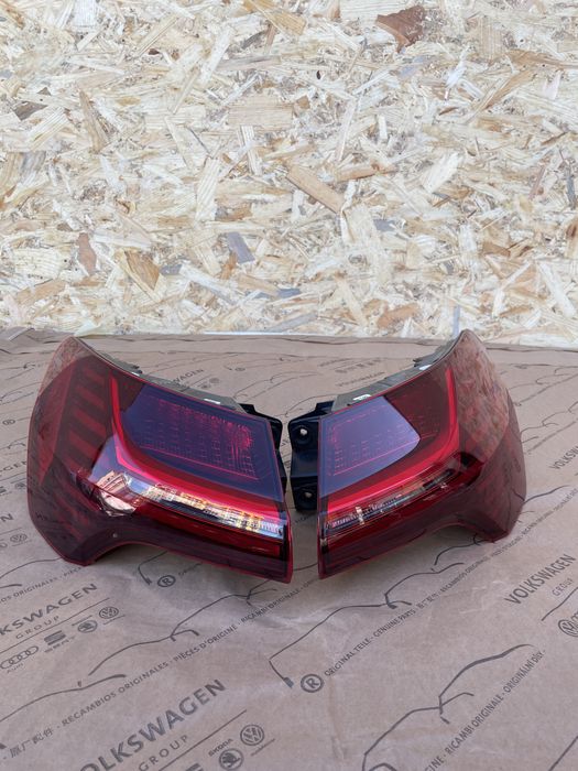 Задня оптика, стопи, фари Audi eTron