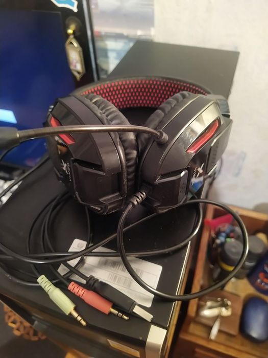 Продам наушники гэймерские с микрофоном
