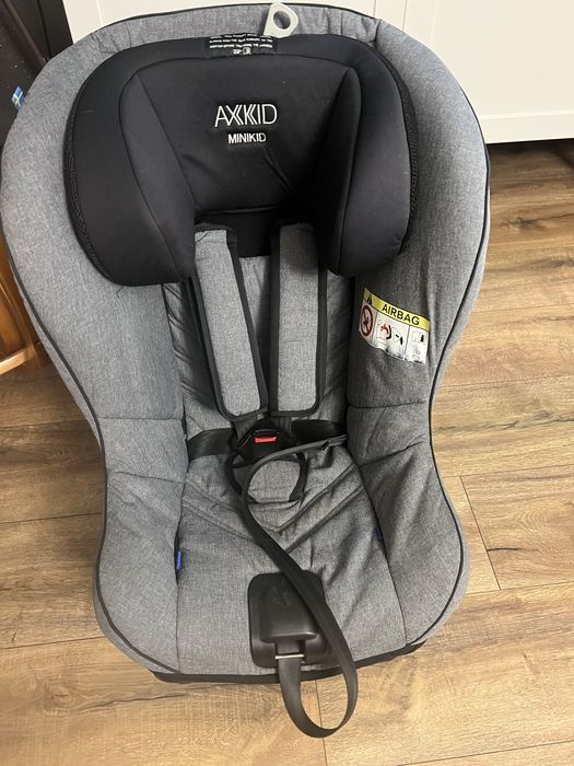 Fotelik samochodowy Axkid Minikid 2.0