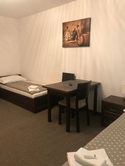 Noclegi w centrum Brwinowa