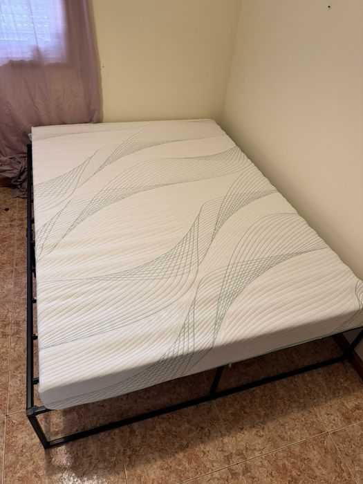 Cama com colchão