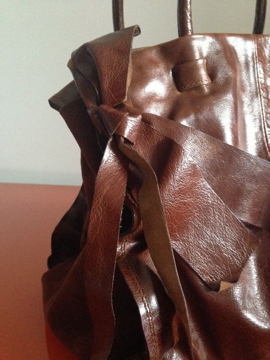 Carteira em Pele Castanha