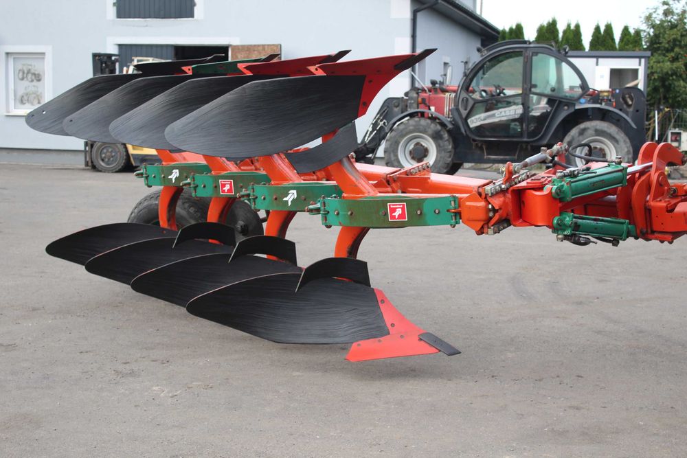 Pług Kverneland PB 4 skibowy obrotowy, półzawieszany, lemken, unia