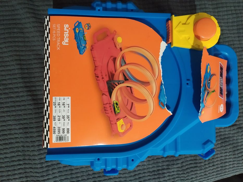 Tor zjeżdżalnia dla aut