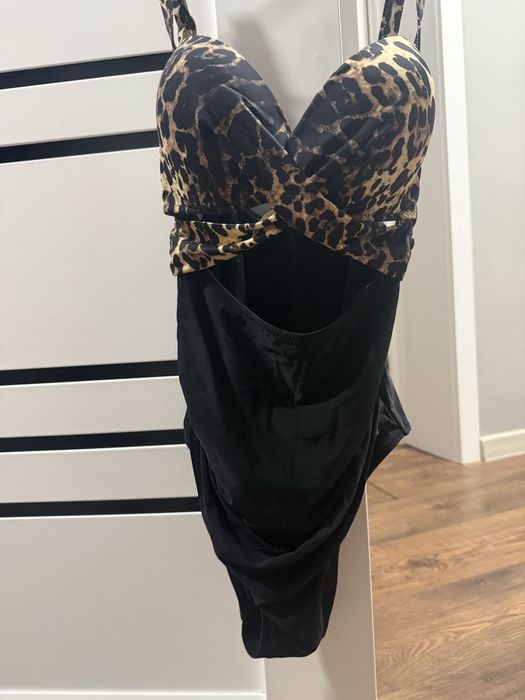 Купальник  новий. Розмір 40