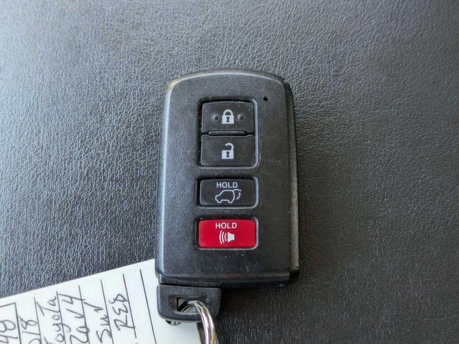 Toyota RAV4 XLE      2019