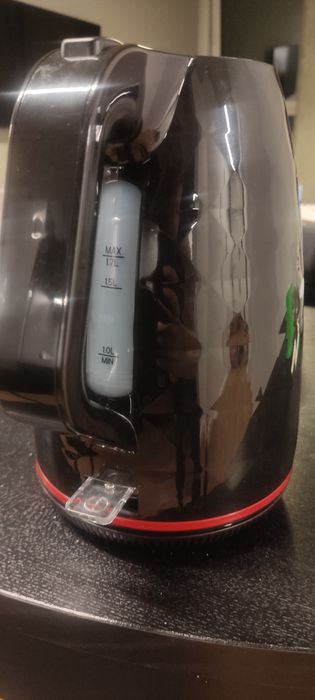 czajnik elektryczny Manta KTL 9230B, moc 2150 W