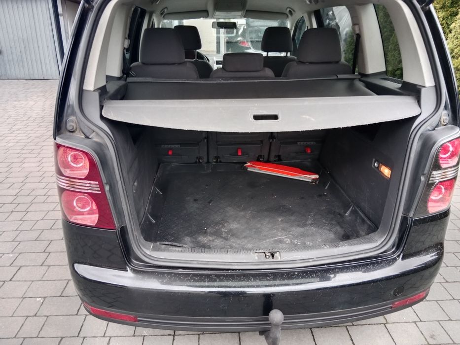 VW Touran 1.9 2010r