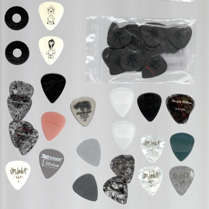 Acessórios para guitarra ou baixo - straps palhetas correias