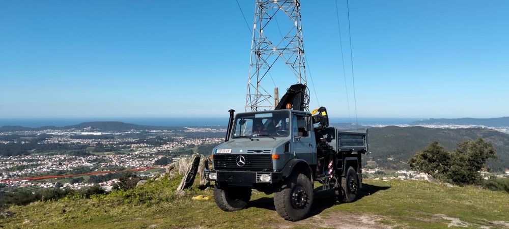 Mercedes unimog U1750