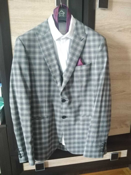 Костюм для випускного