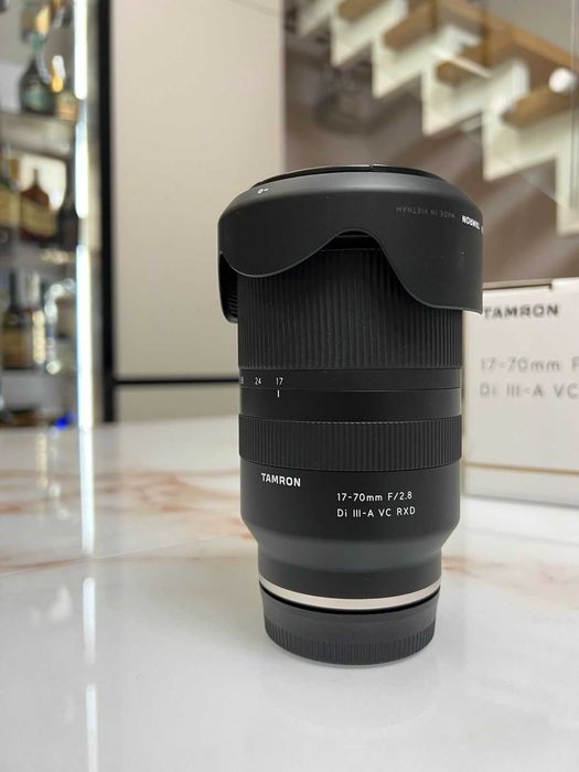 Tamron 17-70mm f/2.8 Di III-A VC RXD