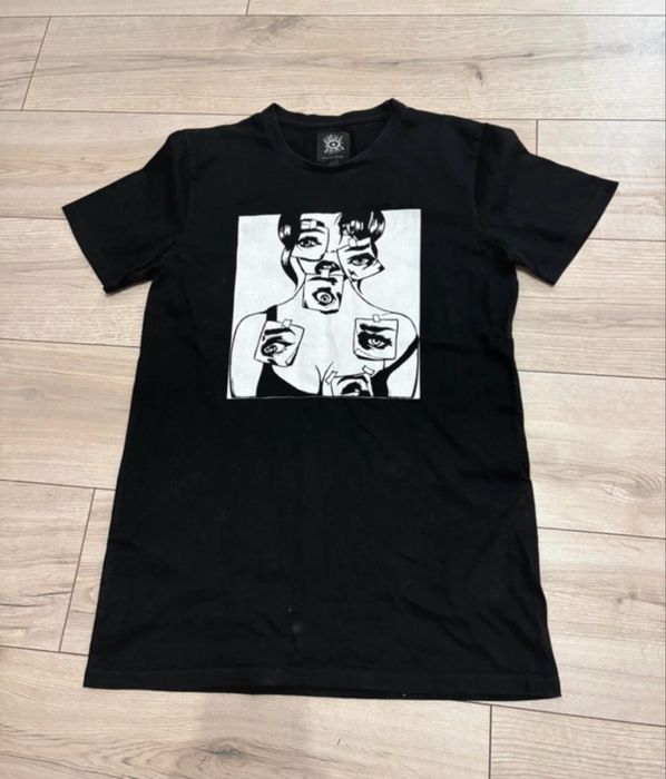 oczka deys merch t-shirt haszshins