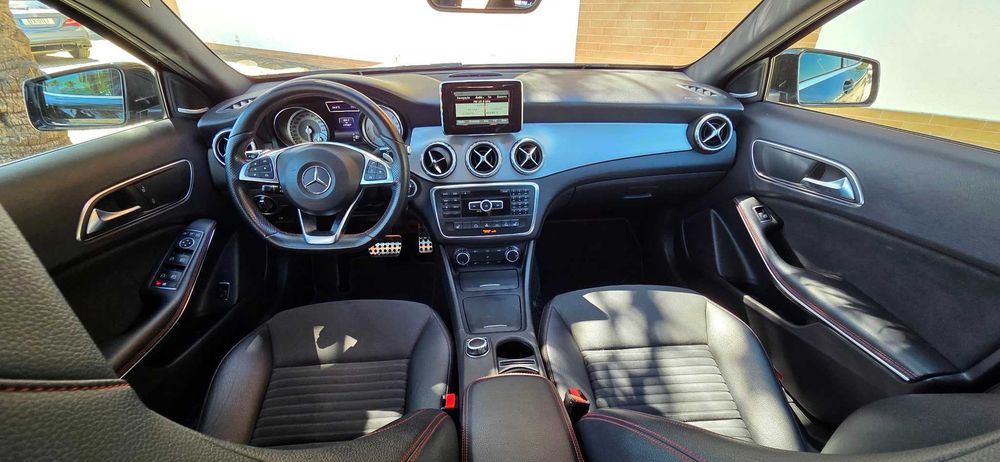 Mercedes GLA 220 AMG (2015) — SUV Premium