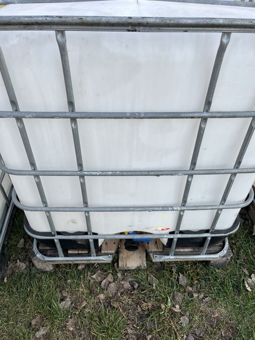 Mauzer , pojemnik 100l na wode .