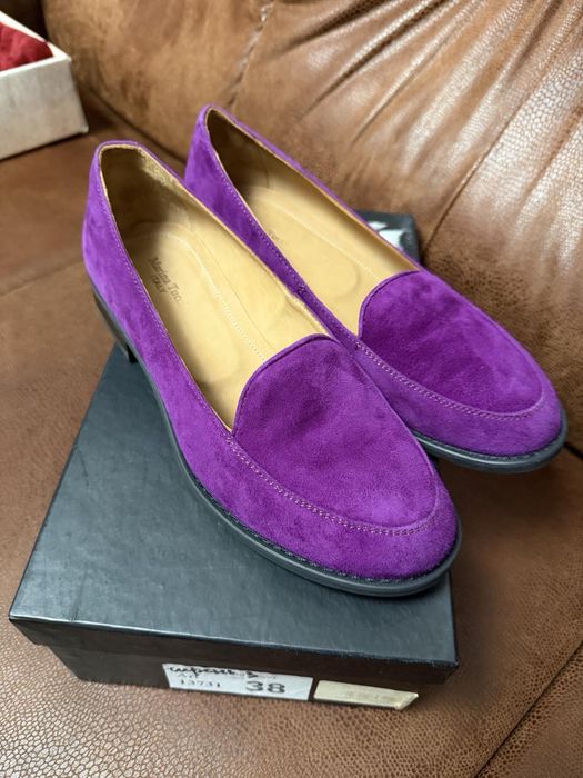 Лофери та туфлі жіночі 38 розмір