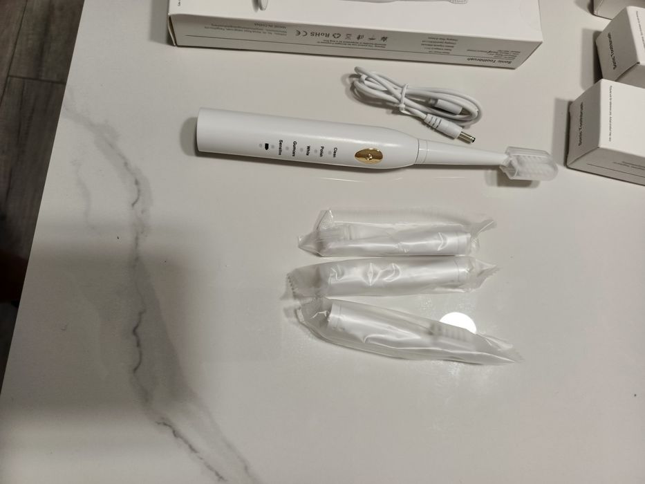 Електрична зубна щітка