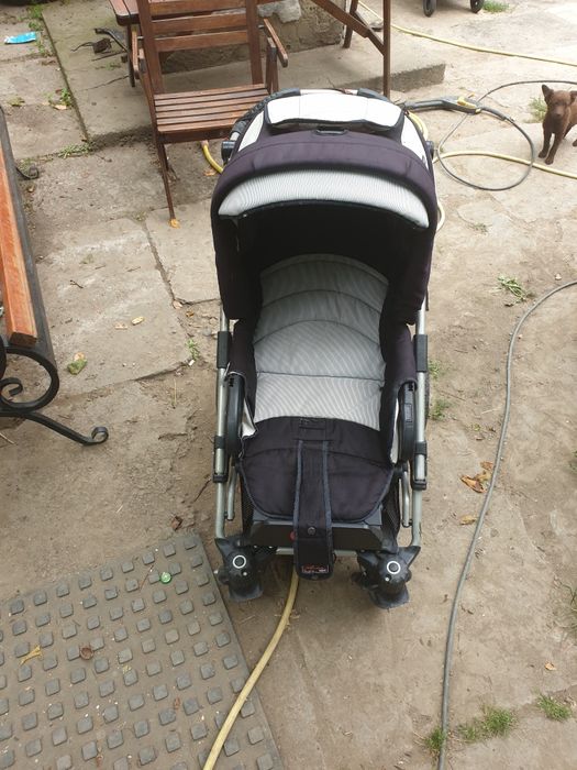 Продам дитячу коляску складну