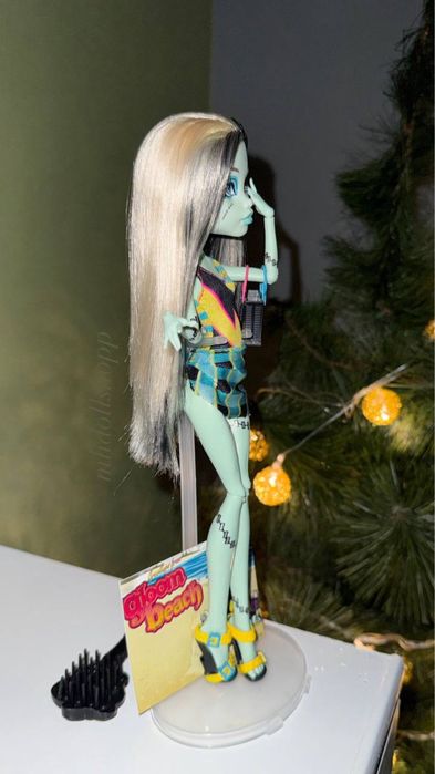 Monster High /Монстер Хай Френкі Штейн Frankie Stein «Gloom Beach»