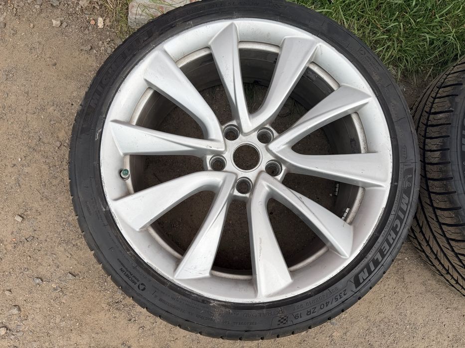 Диск r19 tesla model 3
