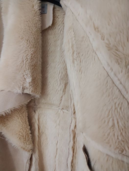 Kożuszek damski Bershka rozmiar M