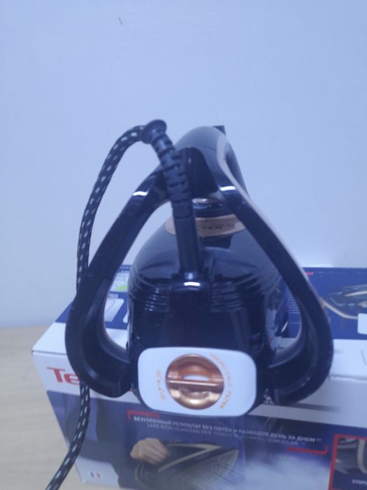 Праска Tefal PUREGLISS Coppertinto & Black FV8064E0
Праска Tefal PUREG