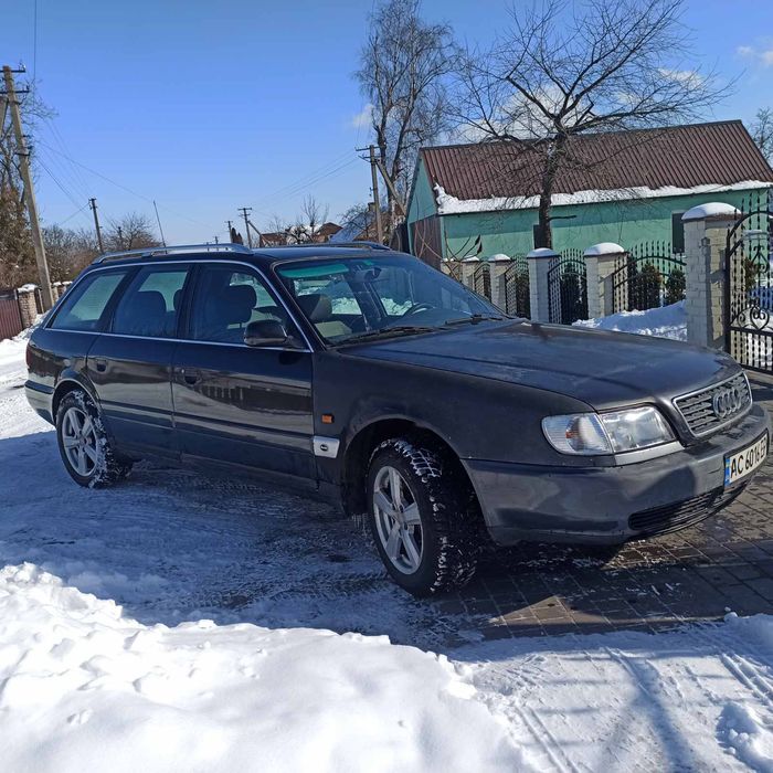 Ауди А6 С4. 2.8 кватро АКПП