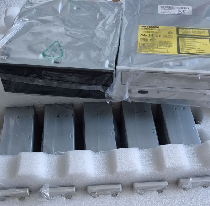 Nowe nagrywarki CD LG , Mitsumiport IDE