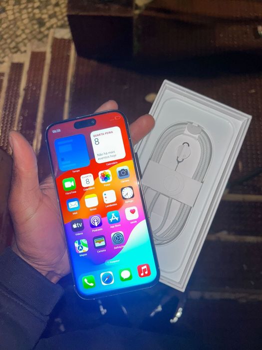 Iphone 16 pro semi novo