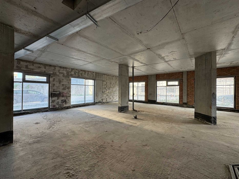 Здається в оренду приміщення 132 м² у сучасному ЖК Фаворит