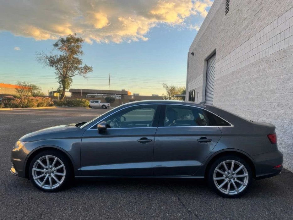 Audi A3      2015