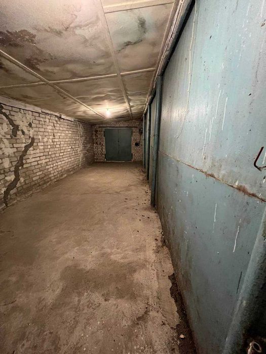 БЕЗ ОПЛАТЫ УСЛУГ АН - Аренда складов 100м2 +70м2 + 100м2 потолок 3-4м.