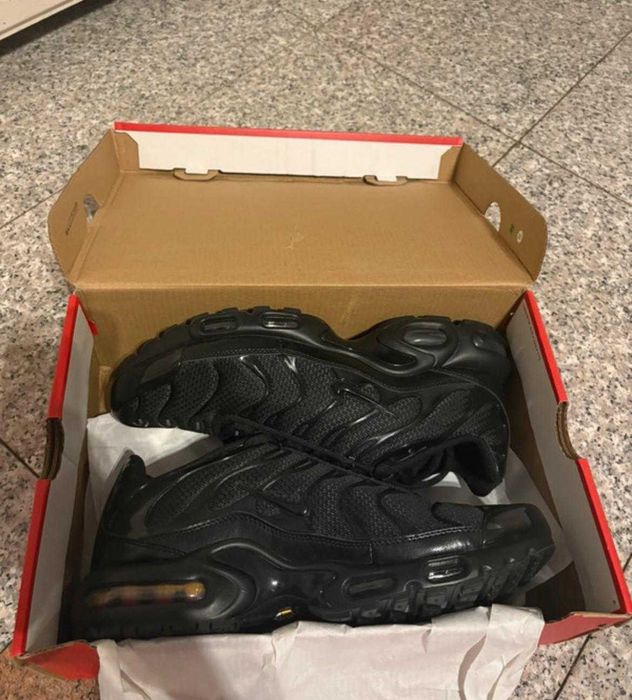 NIKE AIR MAX PLUS cale czarne meskie obuwie TN 36-46