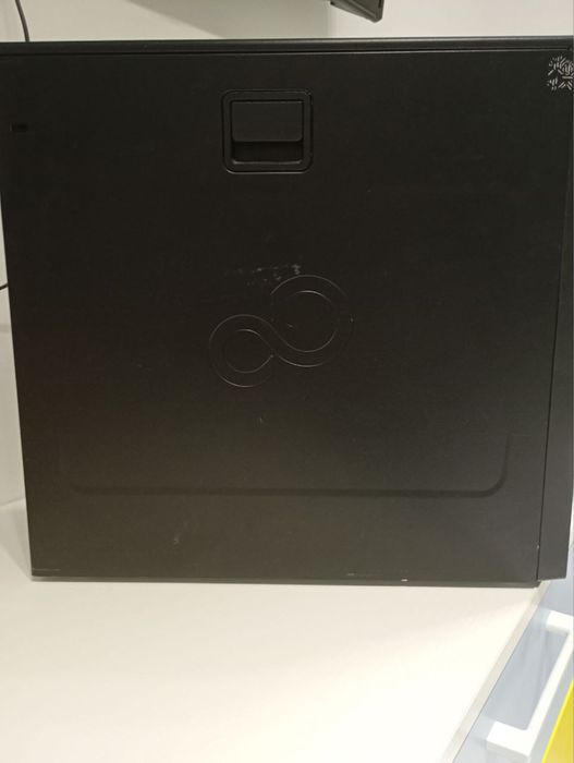 Системний блок Fujitsu Esprimo P720