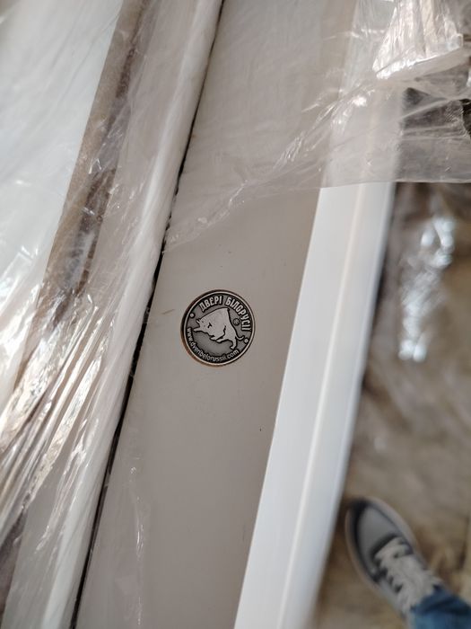 Продам дерев'яні двері