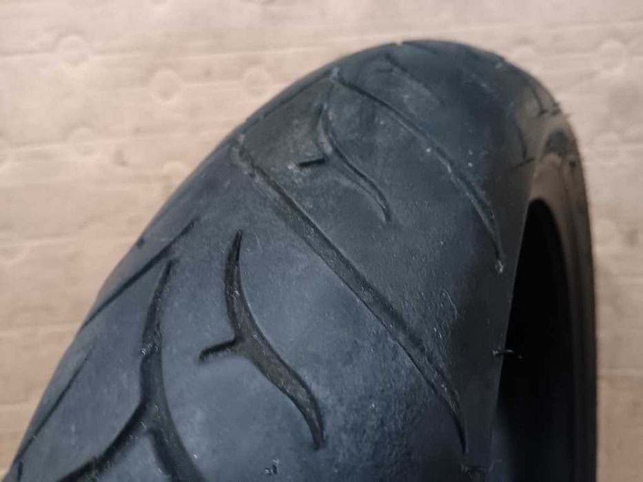 Pneu Bridgestone Battlax BT010F 120/70ZR17