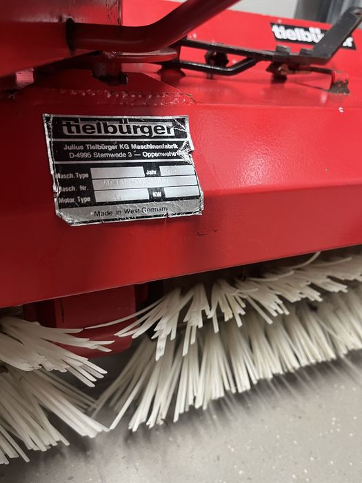 Zamiatarka TIELBURGER Dzik Ciągnik Jednoosiowy HONDA ISEKI VIKING