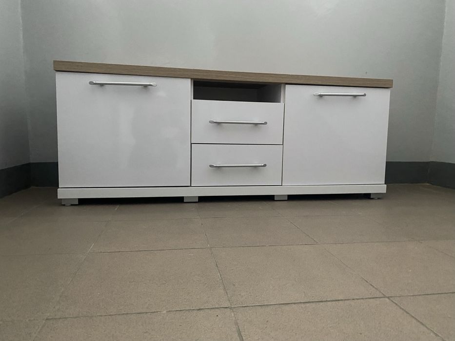 Szafka pod telewizor