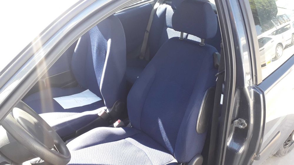 Temos para peças Fiat Punto Automático Gasolina